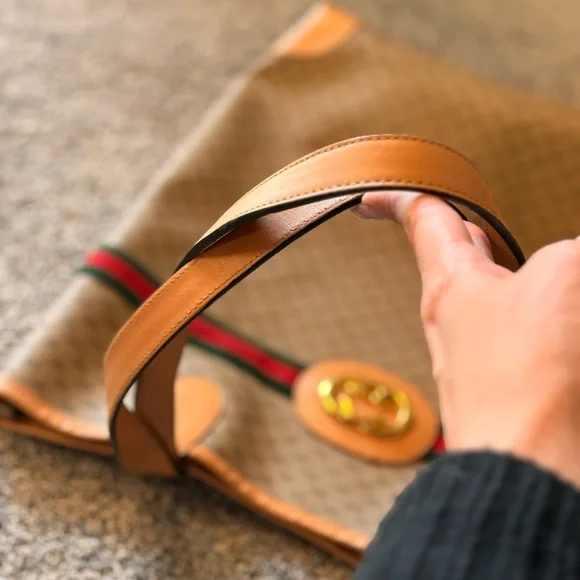 Gucci Vintage Sherry Line Tote with Classic Red and Green Stripe